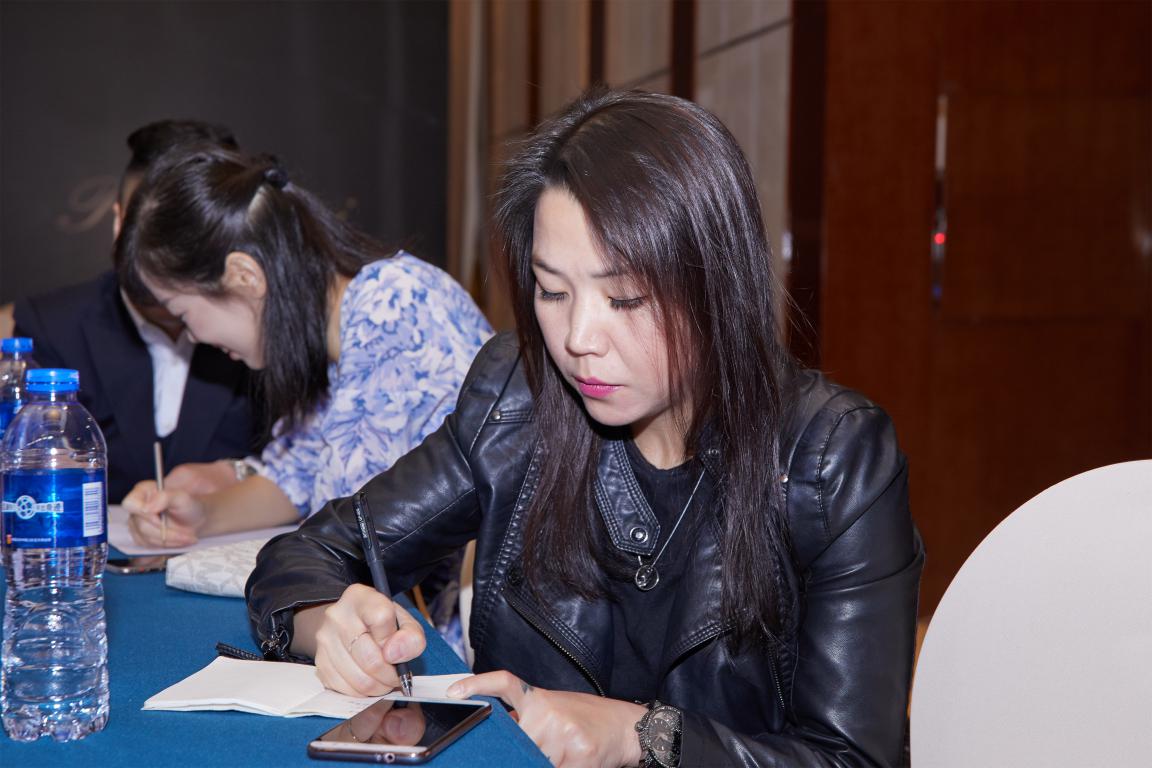 1548121818893657.jpg 1548121818893657.jpg